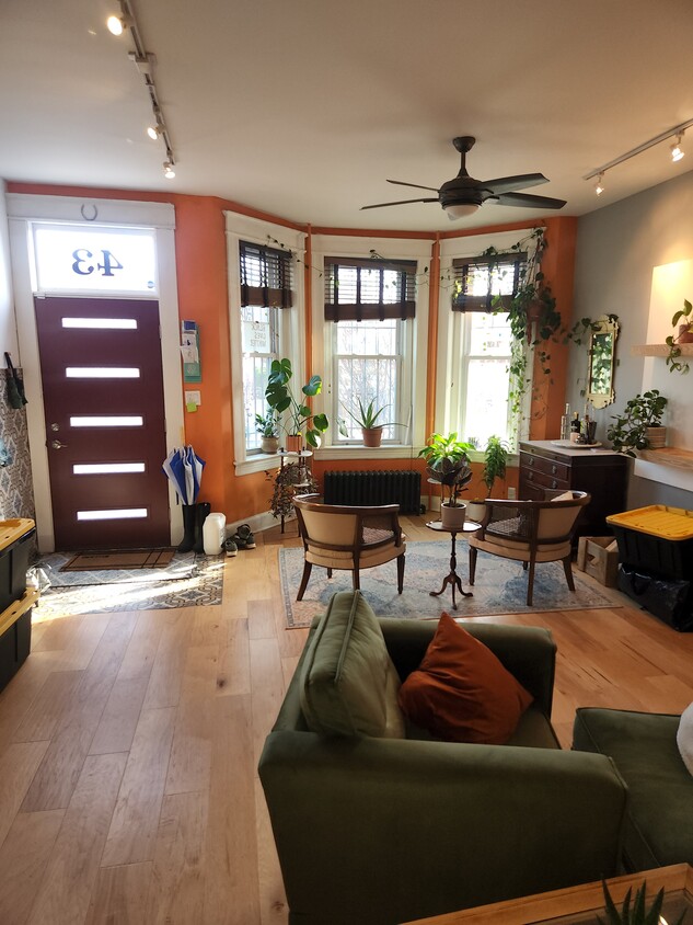Foto principal - 43 Florida Ave NW