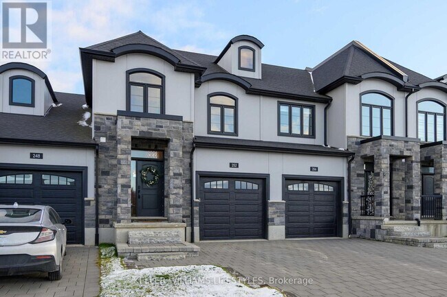 Building Photo - 252 Doan Dr