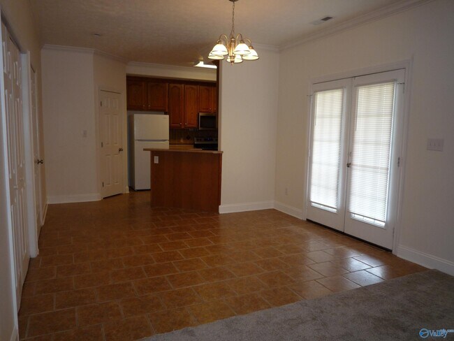Building Photo - 16656 Bellewood Dr
