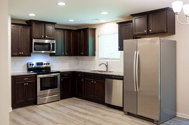 Foto del edificio - 2801 Killian Ct
