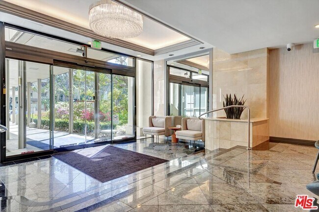 Foto del edificio - 2160 Century Pk E