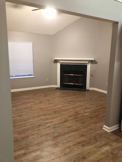 Building Photo - 348 Avery Jordan Cove