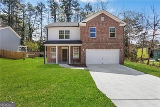 Building Photo - 2431 Woodside Way