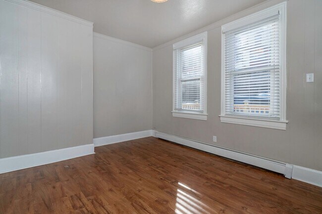 Foto del edificio - Remodeled 1 bedroom with fenced backyard