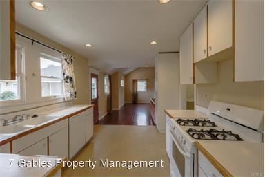 Building Photo - 4 br, 3 bath House - 363 S. Orange Street