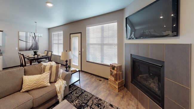 Gas Fireplace - Cascades Townhomes