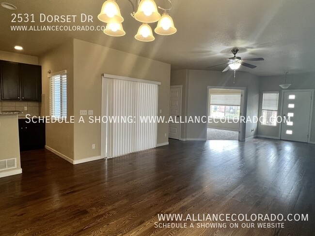 Foto del edificio - 2531 Dorset Dr