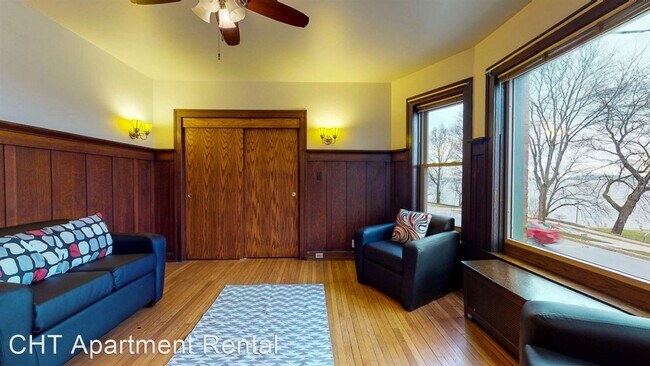 Foto del edificio - 2 br, 1 bath Apartment - 151 E. Gilman St