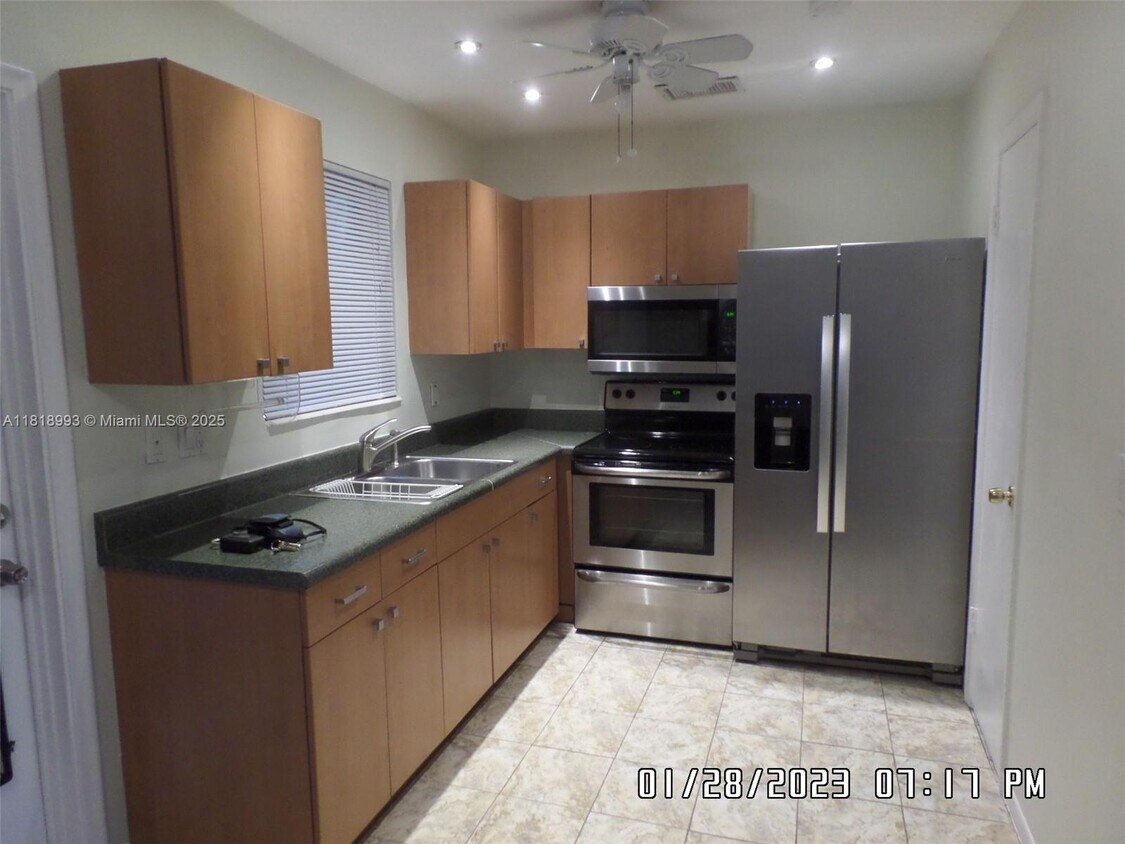 Foto principal - 2222 Jackson St