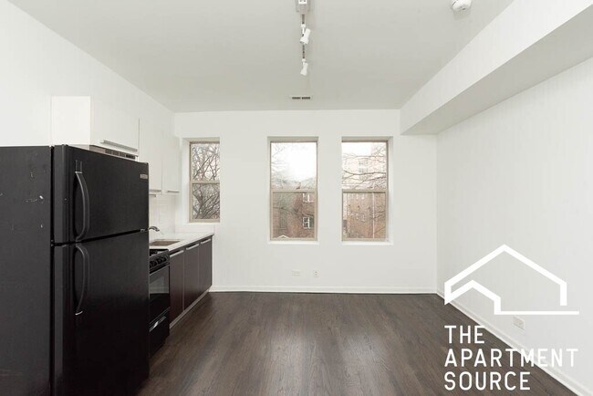 Foto del edificio - 5054 N Winthrop Ave