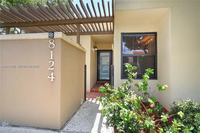 Foto del edificio - 8124 SW 87th Terrace