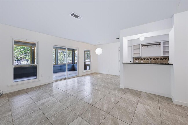 Building Photo - 5710 Breezewood Dr