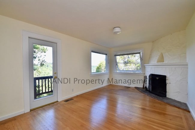 Building Photo - 83 Southern Heights Blvd