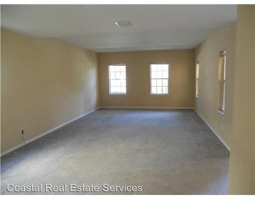 Building Photo - 2081 SE Avon Park Dr