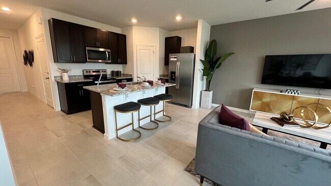 Foto del edificio - 560 Salisbury Cir