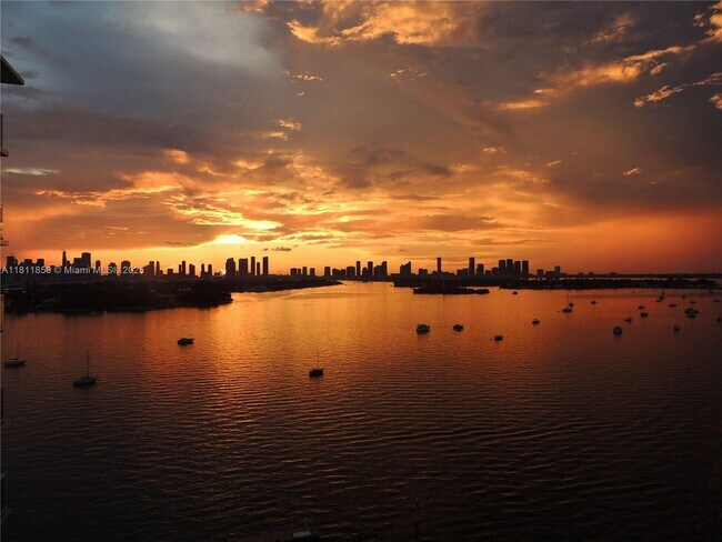 Foto del edificio - 1000 West Ave