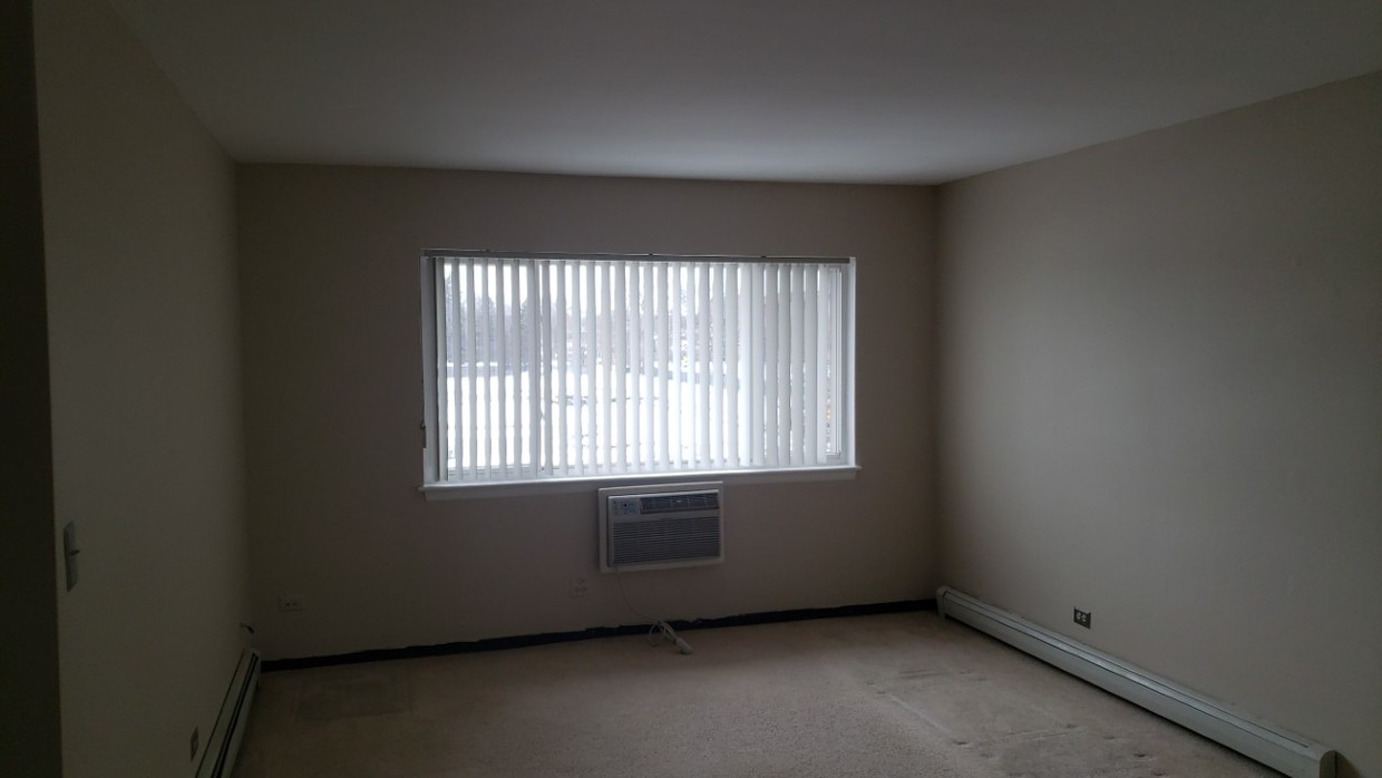 Primary Photo - 700 W Ivanhoe Ln