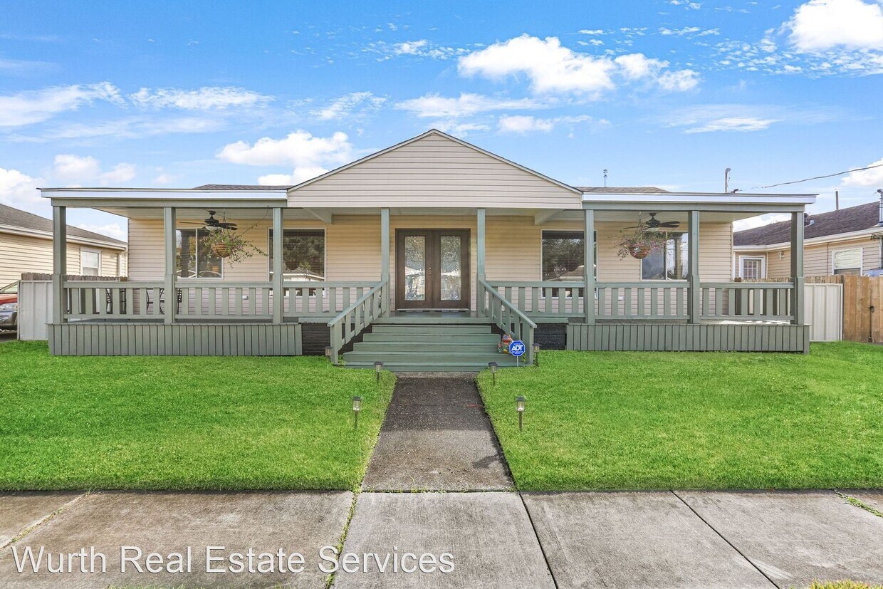 Primary Photo - 3 br, 2 bath House - 605 Community St