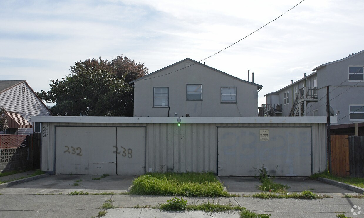 Primary Photo - 234 S 43rd St