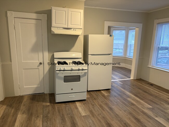 Foto del edificio - 113-115 Elm Street