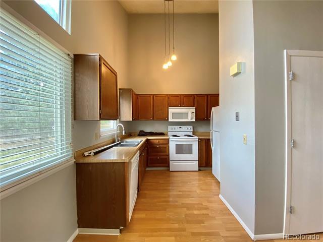 Building Photo - 3815 S Genoa Cir