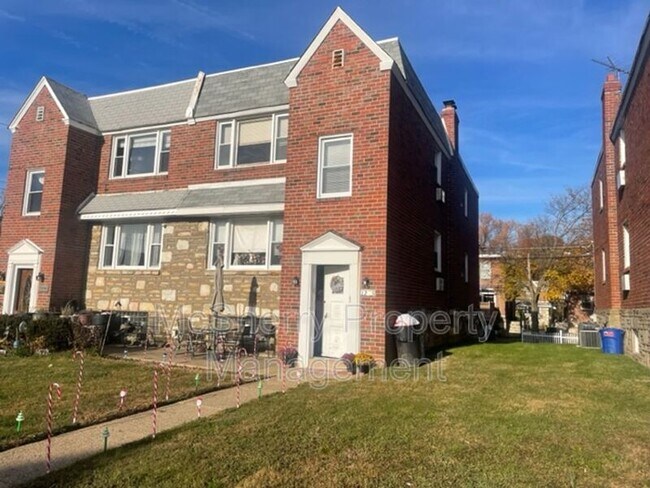 Foto del edificio - 1203 Fuller St