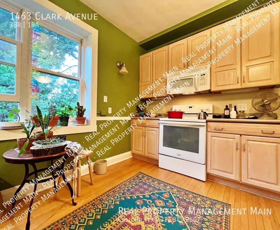 Primary Photo - Clark Park Upper 3 Bed