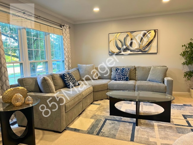 Building Photo - Spacious 4BR Home in Lake Orion Schools – ...