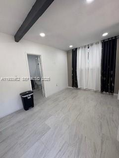Foto del edificio - 1385 NE 133rd St