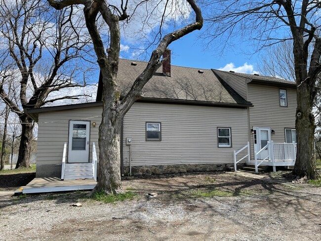 Building Photo - 1592 E 236th St