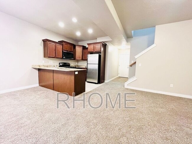 Building Photo - 3719 Lilac Heights Dr