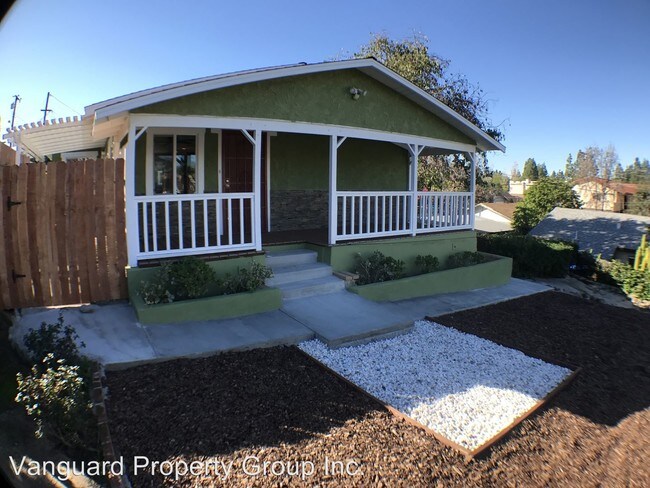 Foto del edificio - 333 Aguirre Ln