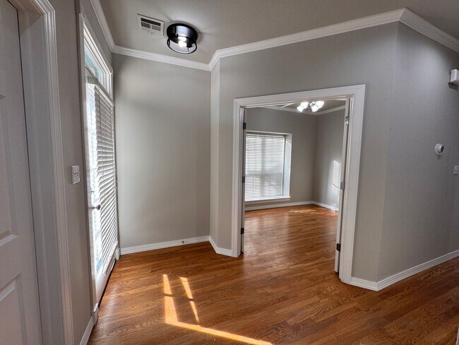 Foto del edificio - Immaculete 4 bedroom 2 bath in Jenks!