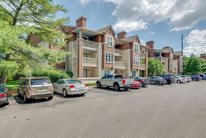 Primary Photo - 276 Hillsboro Pl