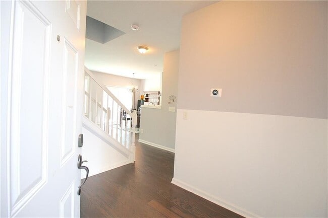 Foto del edificio - 1727 Tailmore Ln NW