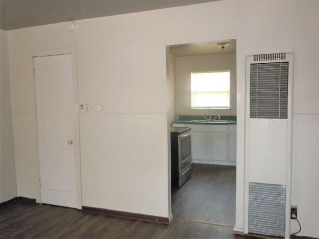Building Photo - 2815 Herbert St