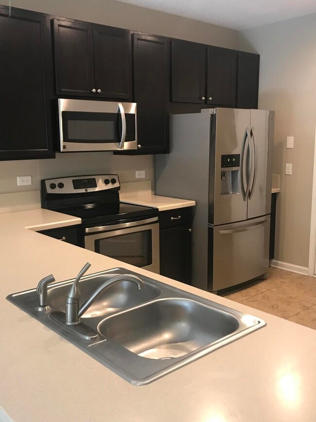 Building Photo - 3610 Creswick Cir