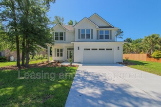 Building Photo - 3633 Happyland Blvd