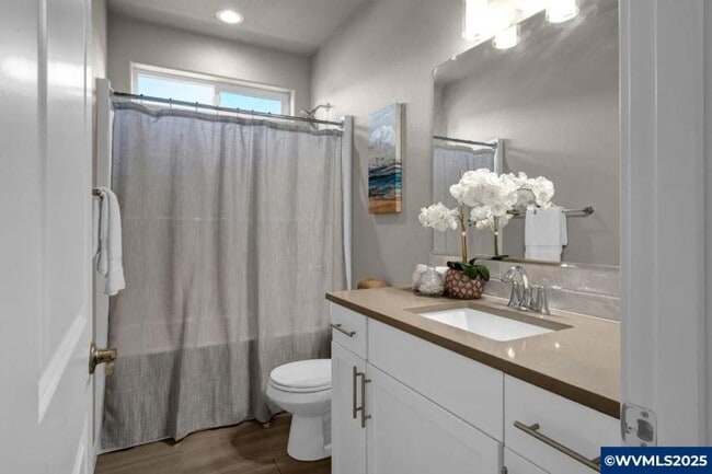 Foto del edificio - 2753 NW Dover Ave