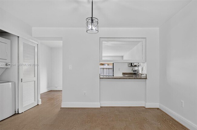 Foto del edificio - 10206 SW 77th Ct