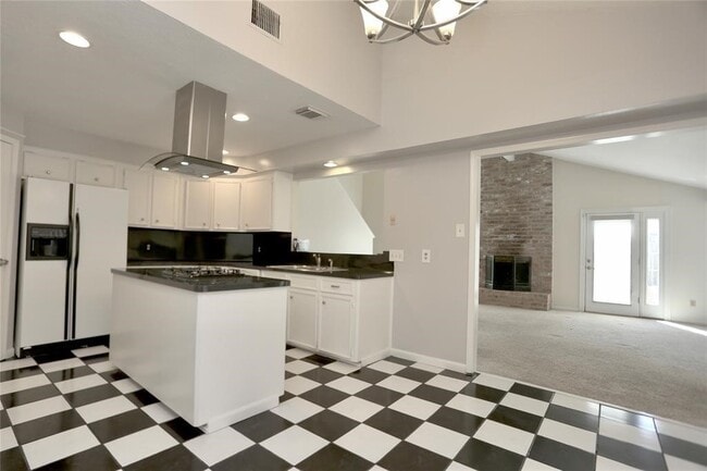 Building Photo - 4243 Yupon Ridge Dr