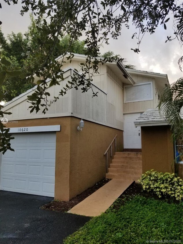 10620 La Placida Dr, Coral Springs, FL 33065 Townhome Rentals in Coral Springs FL
