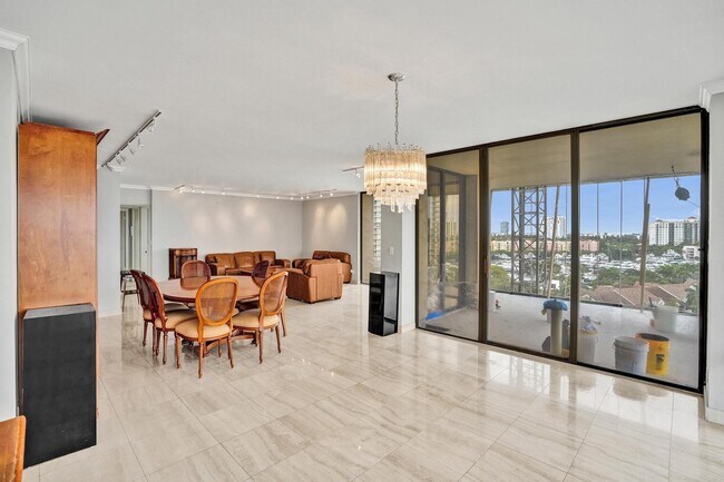 Building Photo - 19355 Turnberry Way