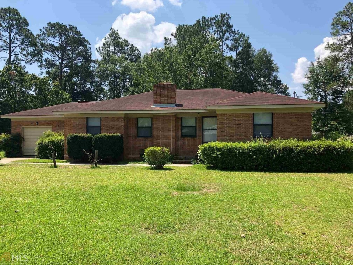 Primary Photo - 210 N Edgewood Dr
