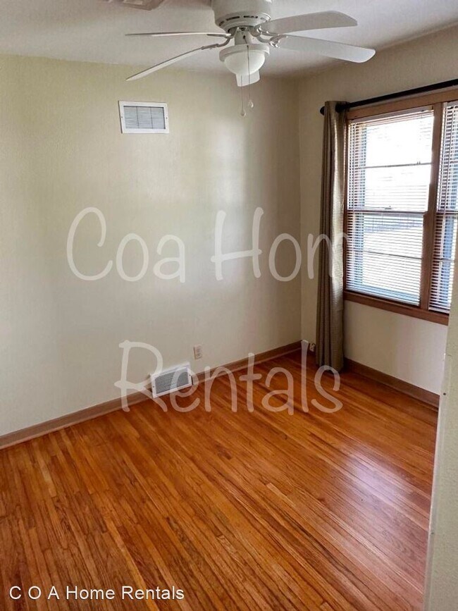 Foto del edificio - 3 br, 1 bath House - 2243 S. Dellrose