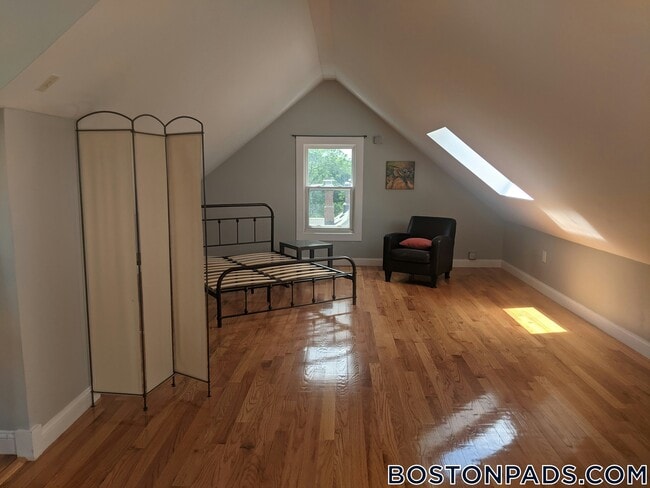 Building Photo - 20 Kenton Rd