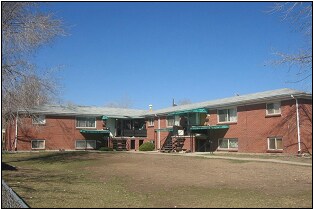 Primary Photo - Stuart Street Apartments
