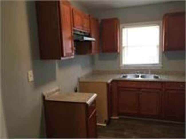 Foto del edificio - 805 Pamela Dr