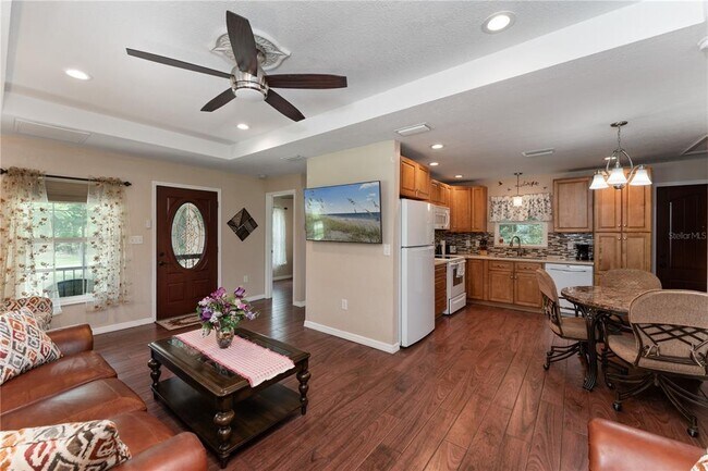 Building Photo - 3241 Tropicaire Blvd