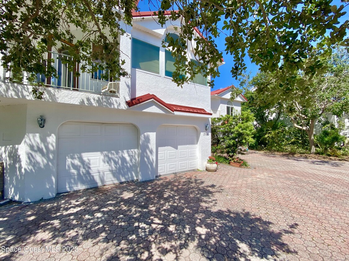 Primary Photo - 1716 St Djorge Ct